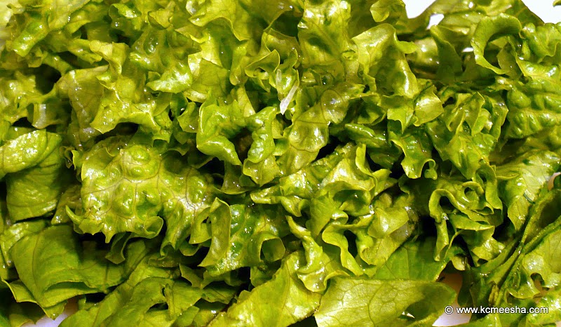 Spring Gourmet: Marinated Leaf Lettuce photo Spring Gourmet: Marinated Leaf Lettuce